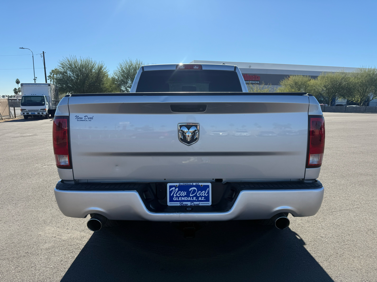 RAM 1500 2WD Crew Cab 140.5" SLT 2012