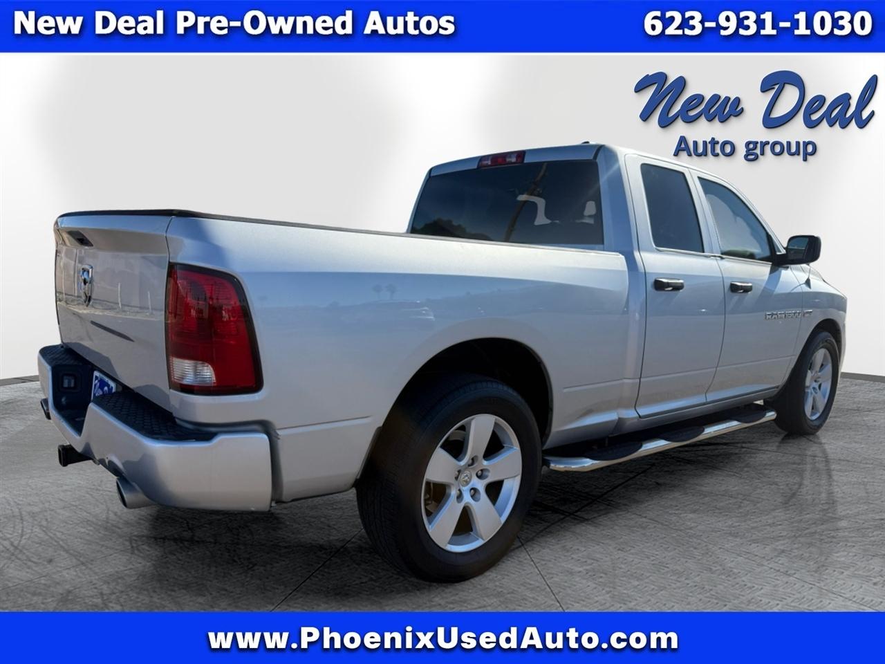 RAM 1500 2WD Crew Cab 140.5" SLT 2012