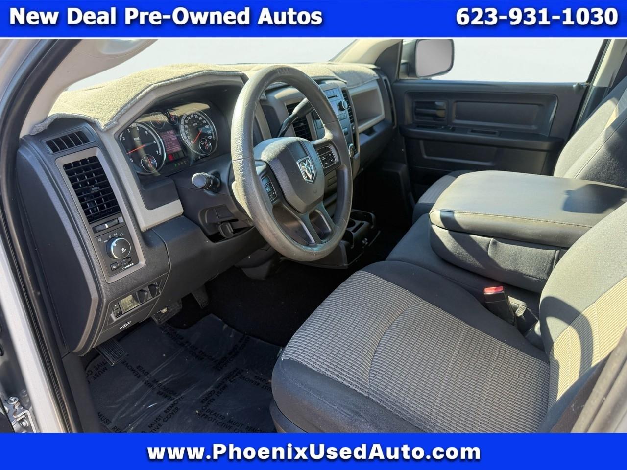 RAM 1500 2WD Crew Cab 140.5" SLT 2012