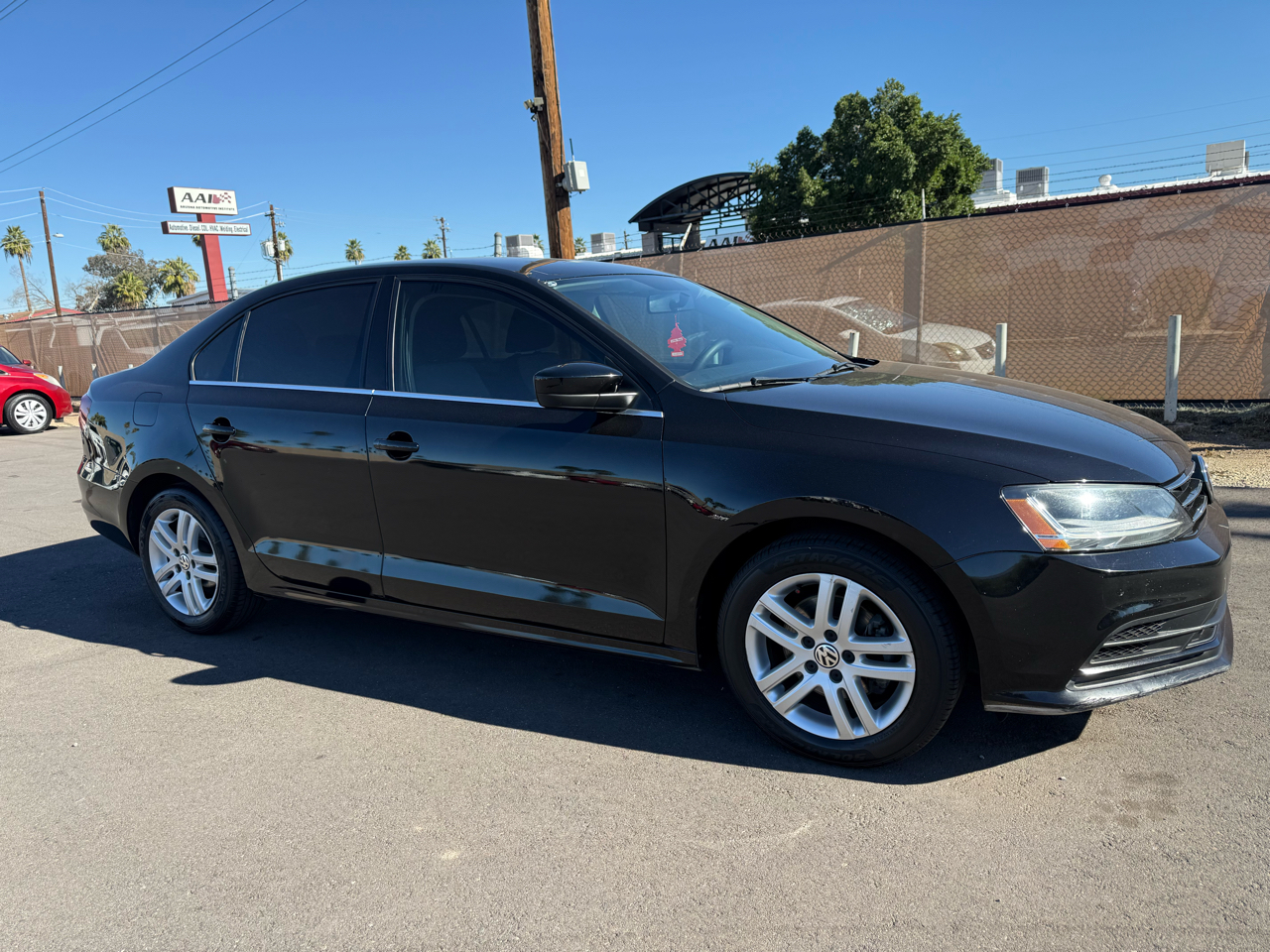Volkswagen Jetta 1.4T S 6A 2017