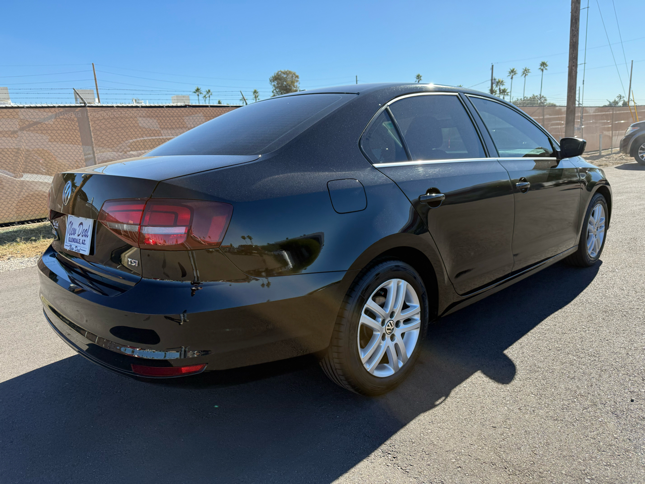 Volkswagen Jetta 1.4T S 6A 2017