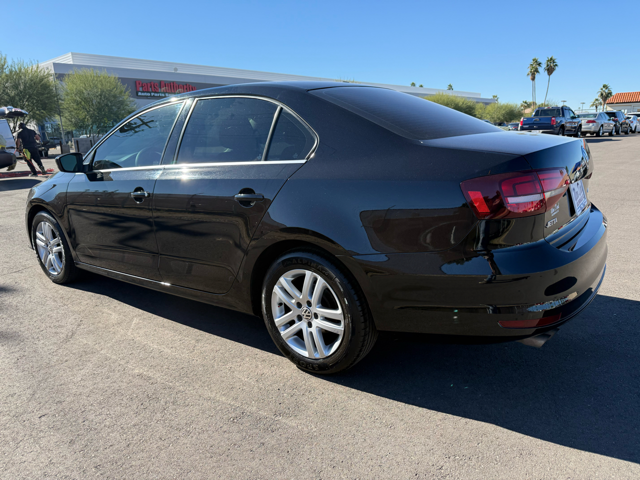 Volkswagen Jetta 1.4T S 6A 2017