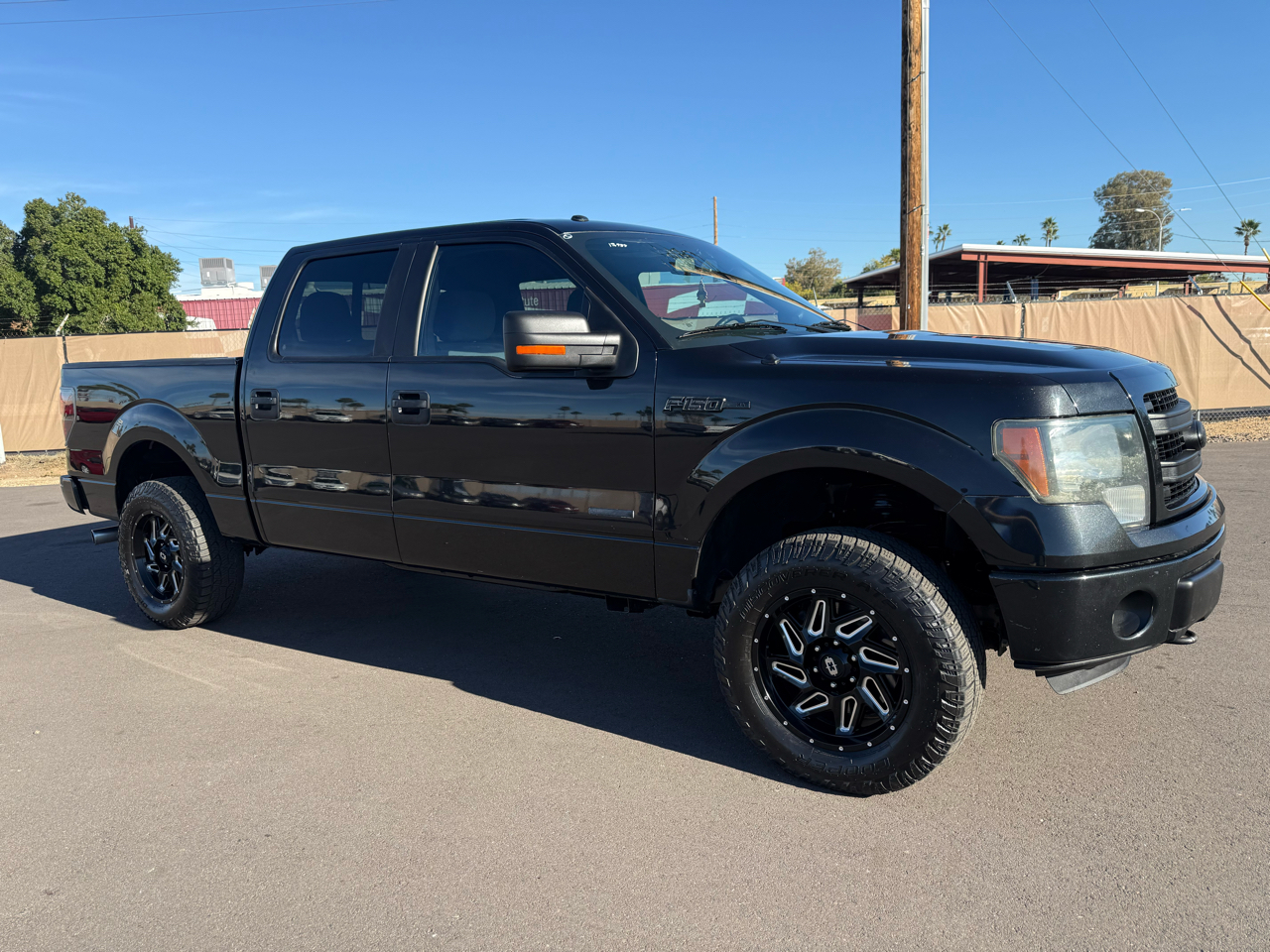 Ford F-150 4WD SuperCrew 150" XLT 2014
