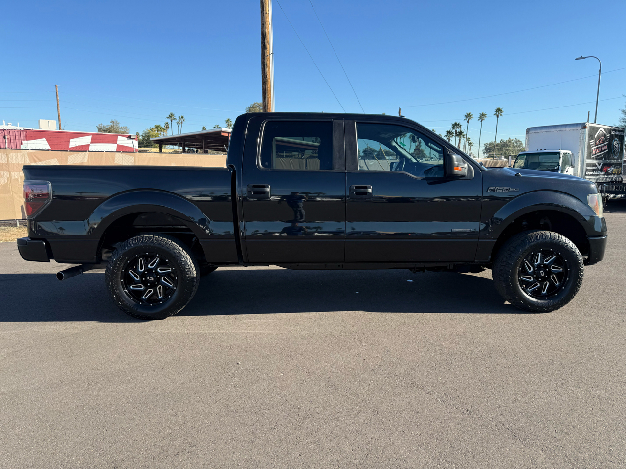 Ford F-150 4WD SuperCrew 150" XLT 2014