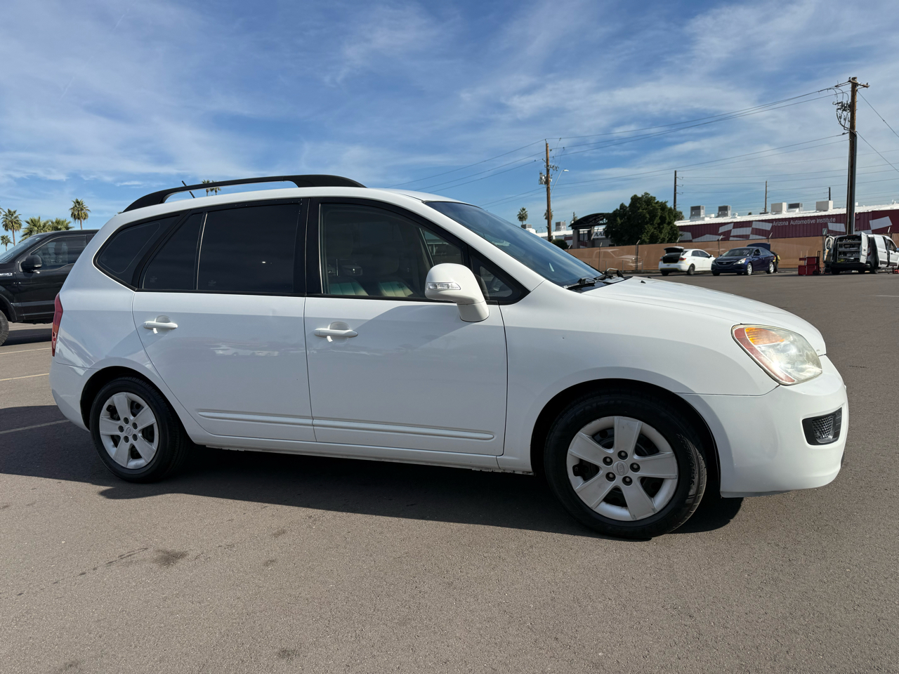 Kia Rondo LX 2010