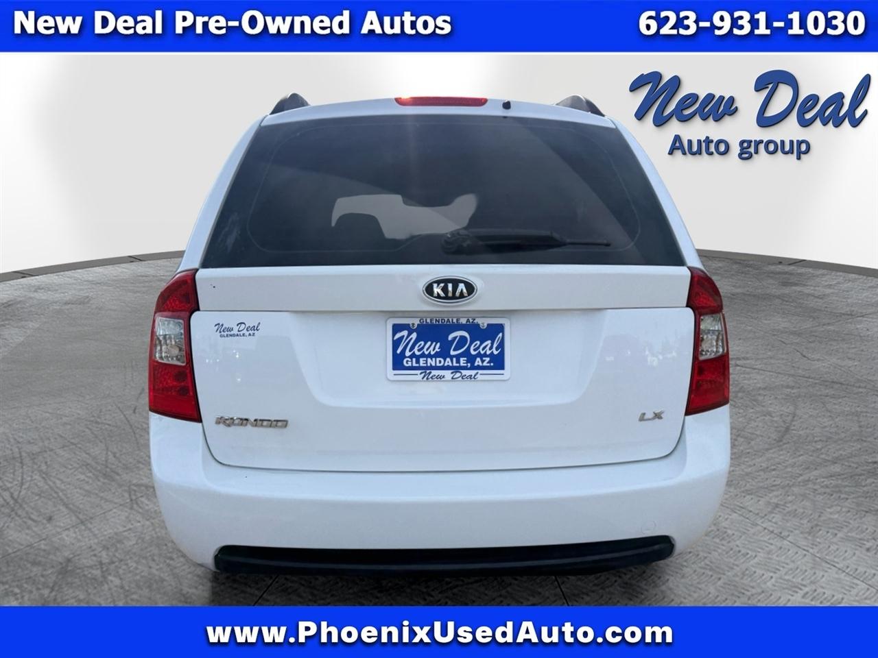 Kia Rondo LX 2010