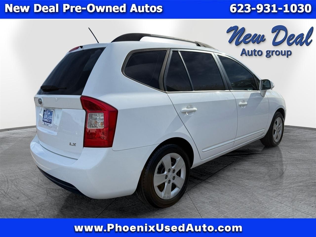 Kia Rondo LX 2010