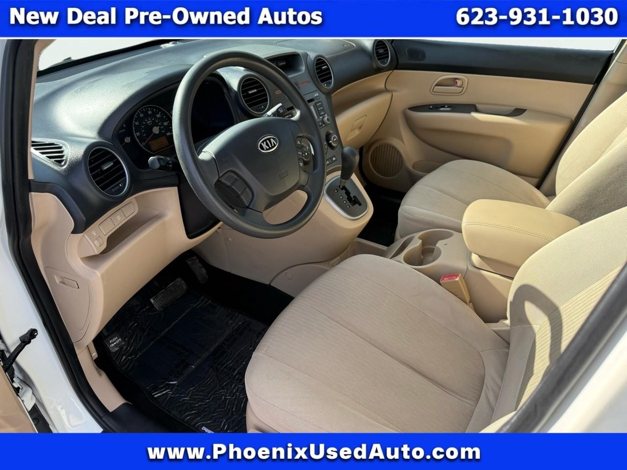 Kia Rondo LX 2010