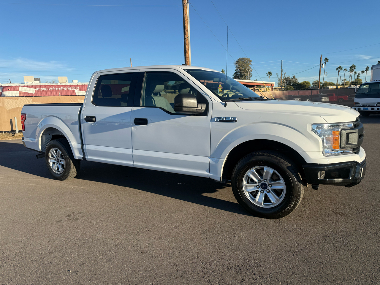 Ford F-150 2WD SuperCrew 139" XL 2018