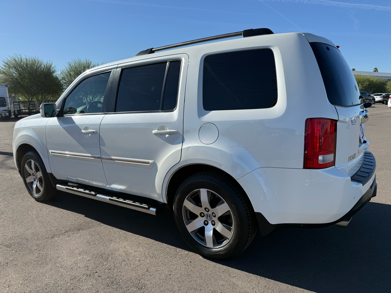 Honda Pilot Touring 2WD 5-Spd AT with DVD 2012