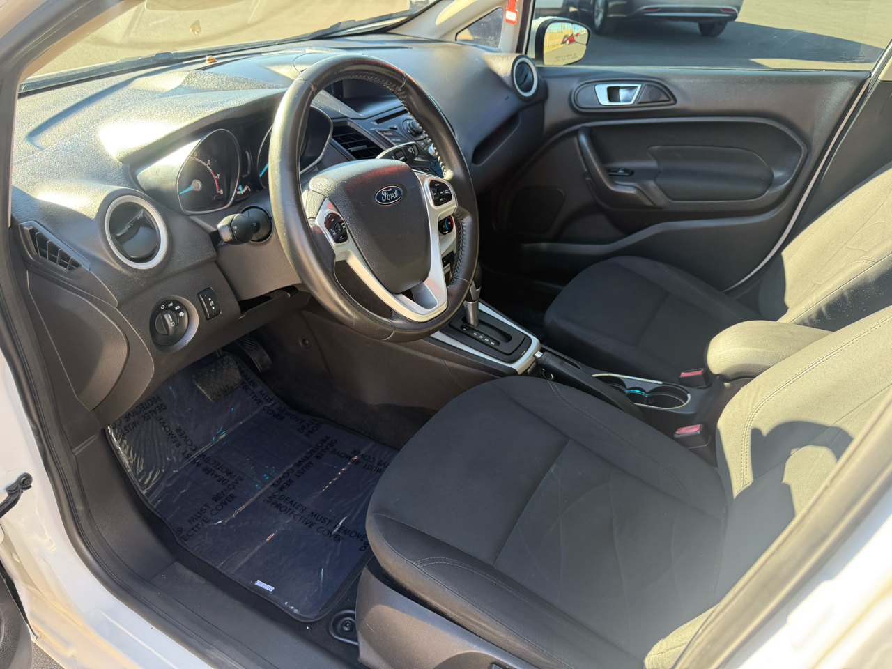 Ford Fiesta SE Sedan 2015