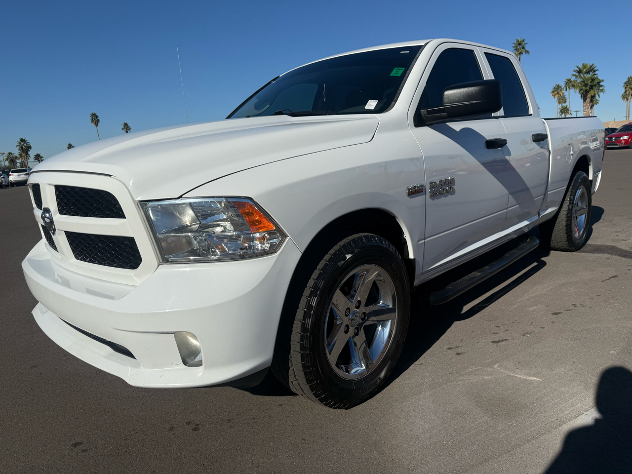 RAM 1500 2WD Crew Cab 140.5" Express 2017