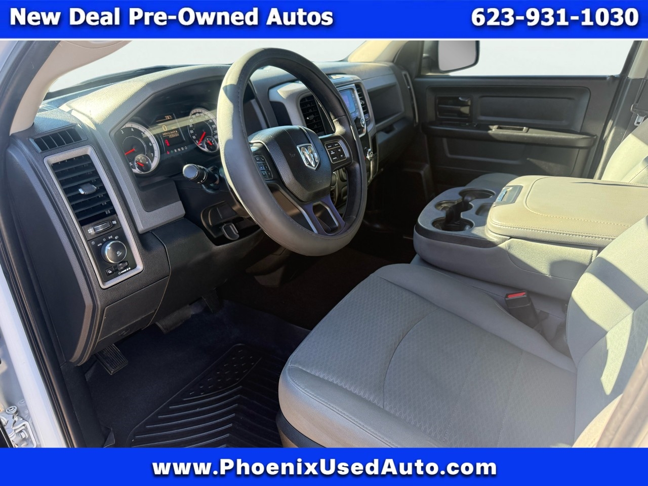 RAM 1500 2WD Crew Cab 140.5" Express 2017