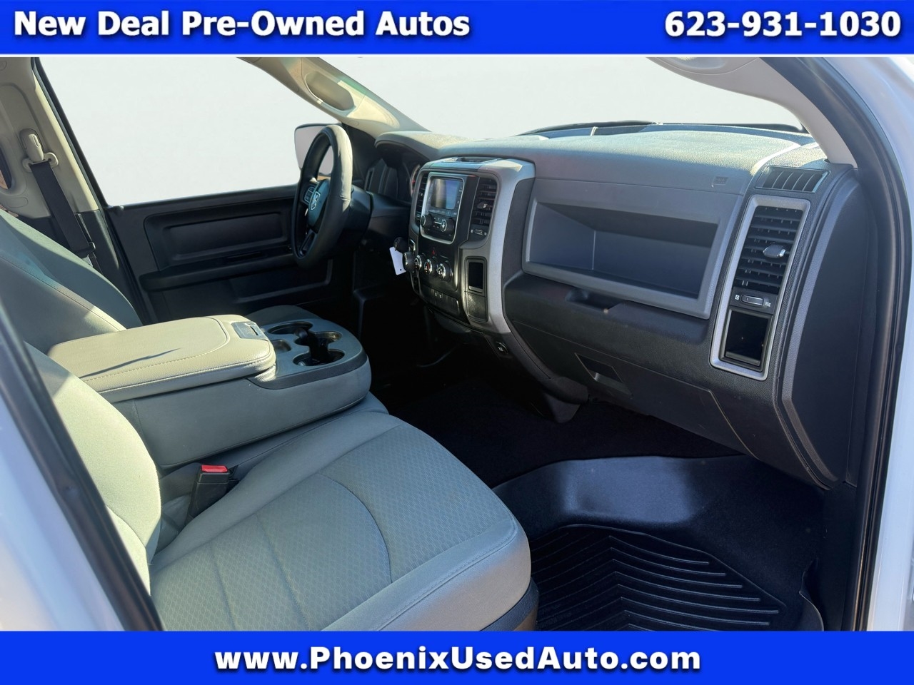 RAM 1500 2WD Crew Cab 140.5" Express 2017