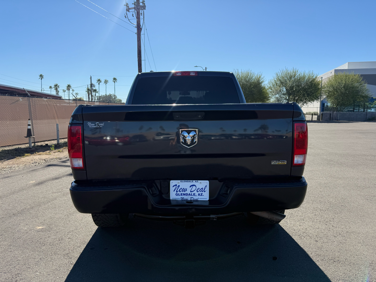 RAM 1500 2WD Crew Cab 140.5" Express 2017