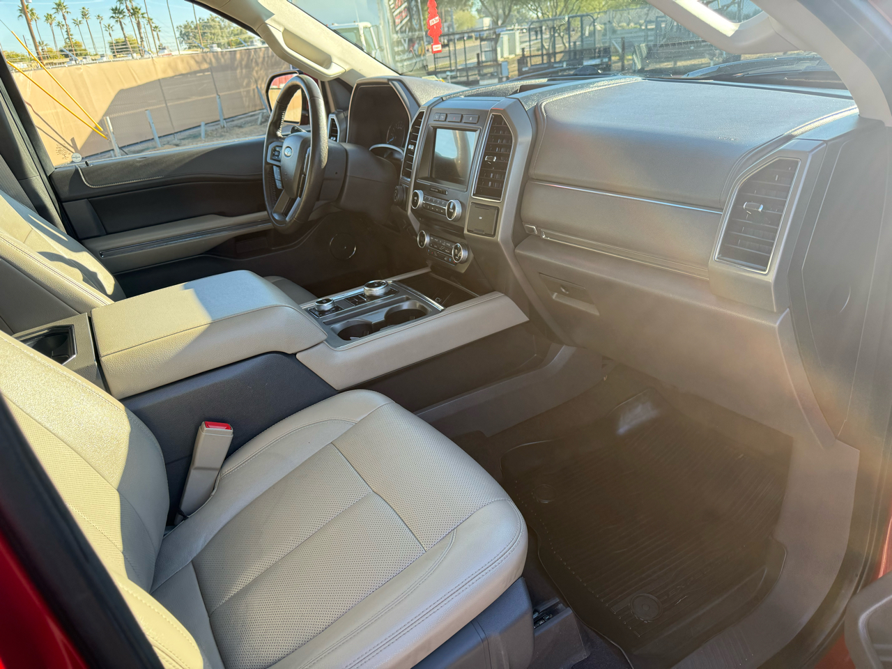 Ford Expedition XLT 4WD 2018
