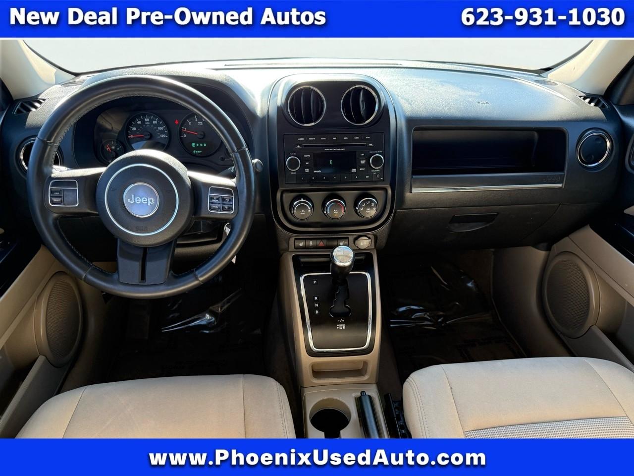 Jeep Patriot Latitude 2WD 2012