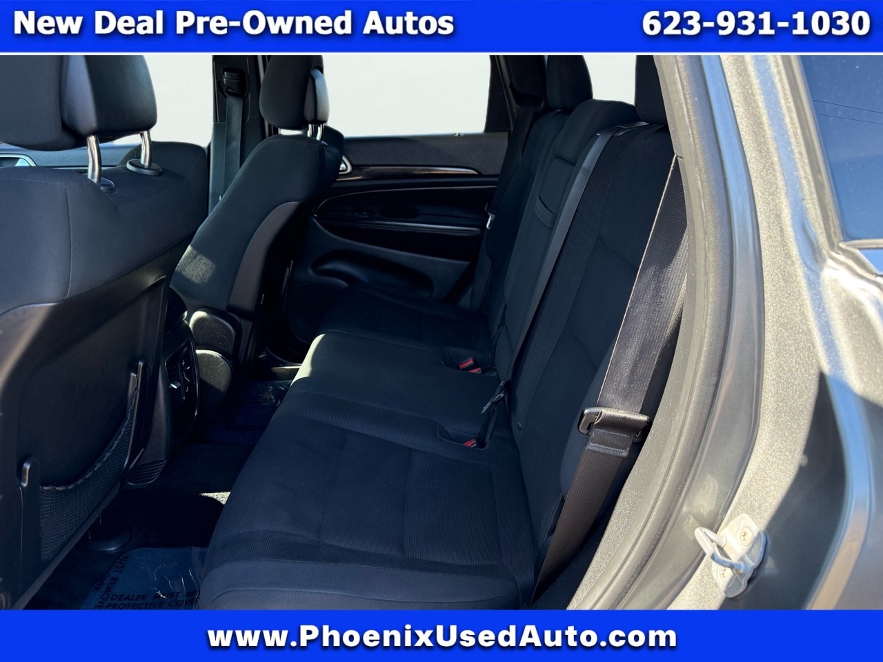 Jeep Grand Cherokee Laredo 4WD 2012