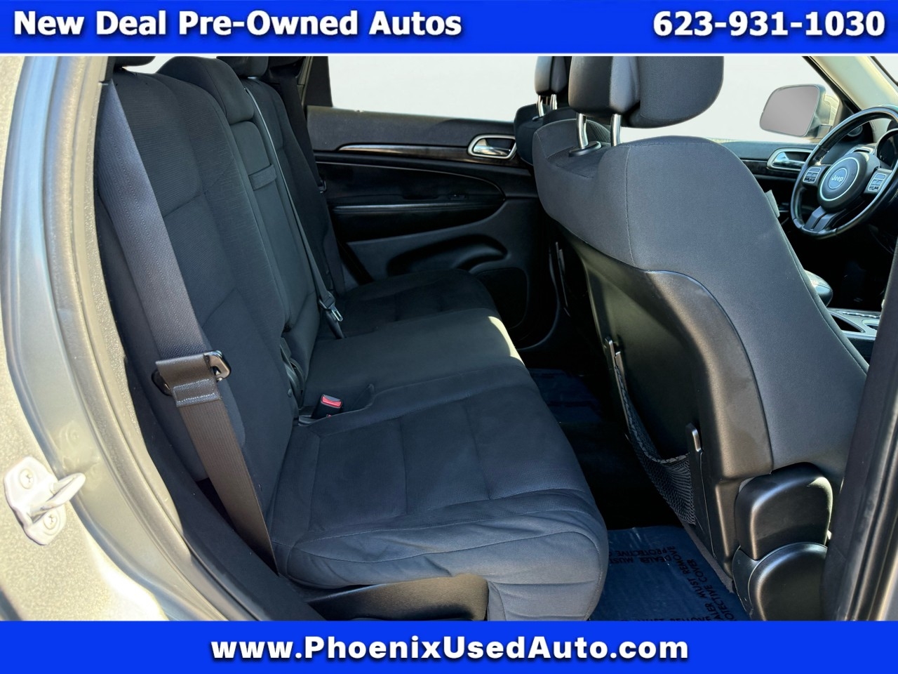 Jeep Grand Cherokee Laredo 4WD 2012