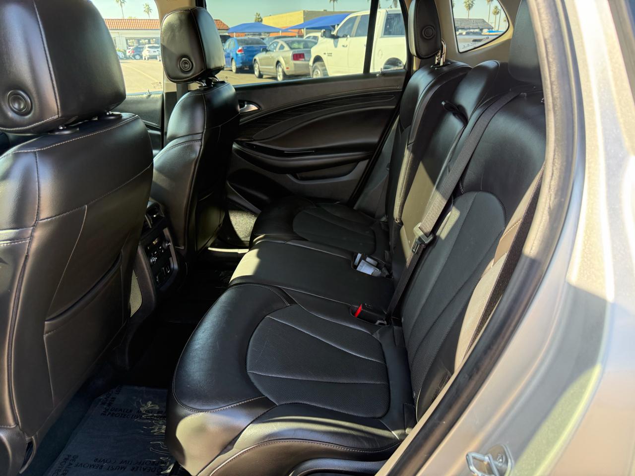 Buick Envision Essense 2017
