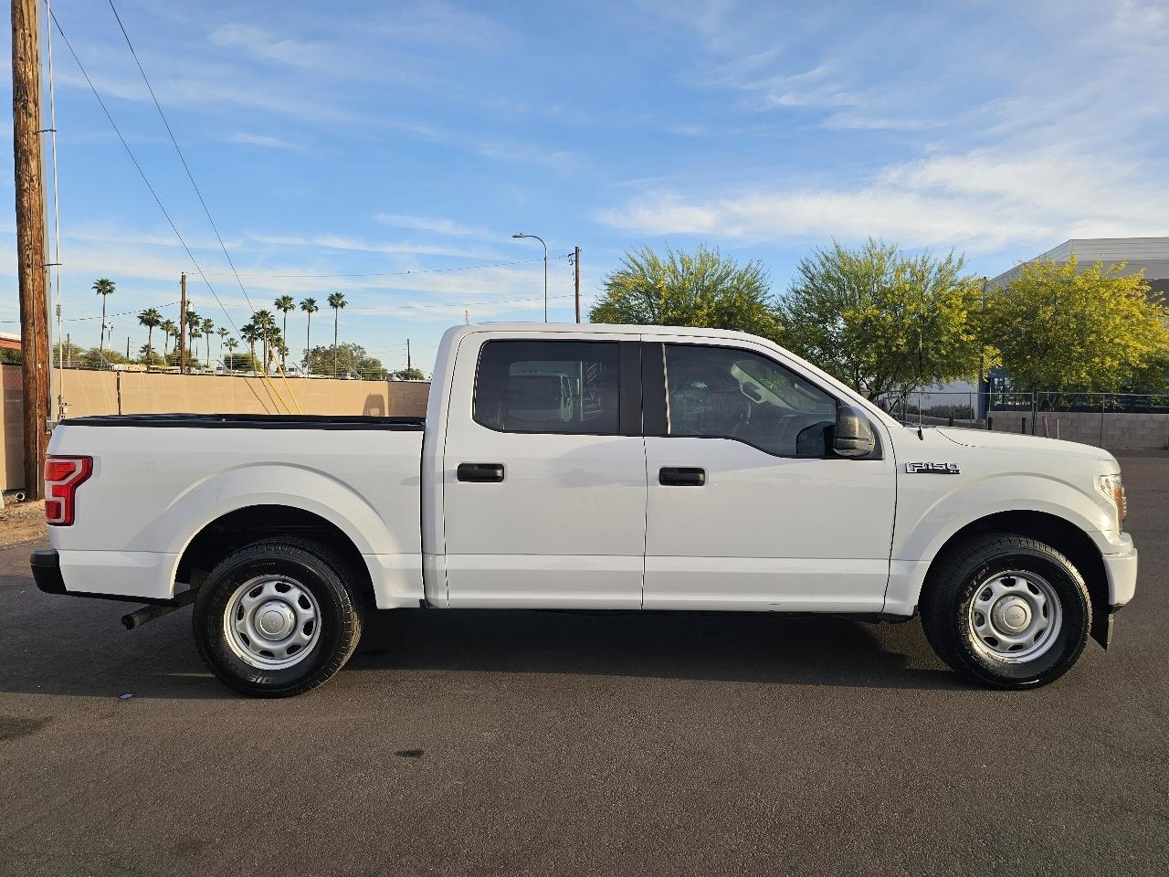 Ford F-150 2WD SuperCrew 139" XL 2018
