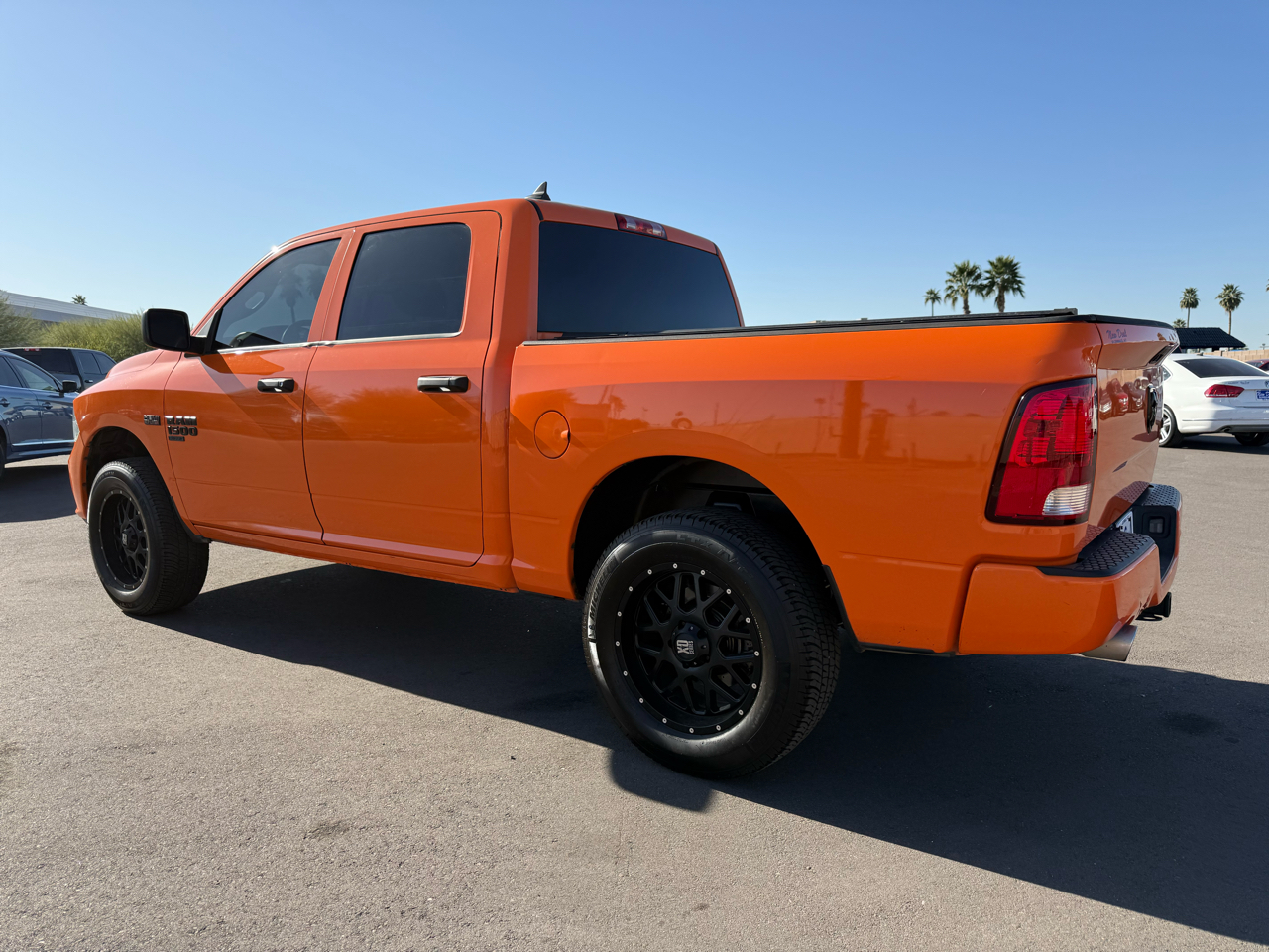 RAM 1500 Classic Tradesman Crew Cab SWB 4WD 2019