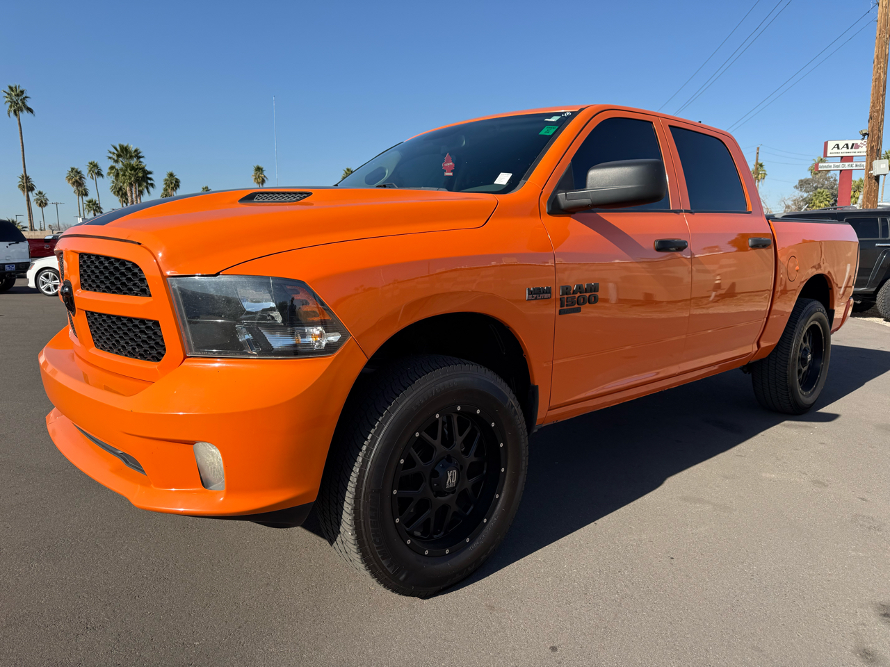 RAM 1500 Classic Tradesman Crew Cab SWB 4WD 2019