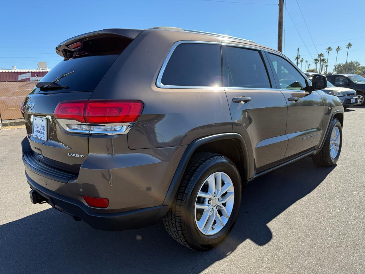 Jeep Grand Cherokee Laredo 2WD 2017