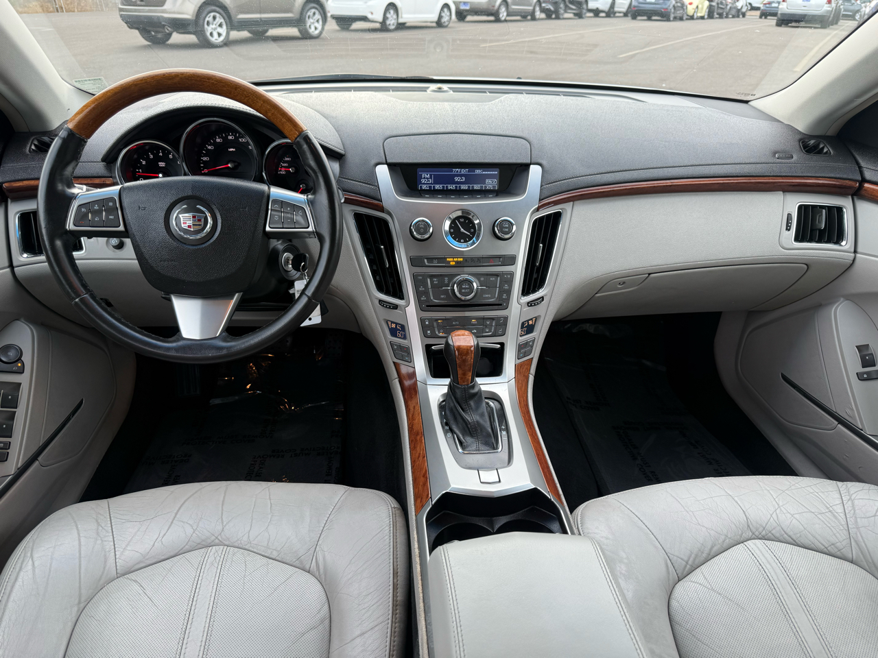 Cadillac CTS 3.0L Luxury AWD 2010