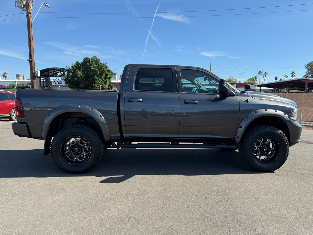 RAM 1500 4WD Crew Cab 140.5" Tradesman 2014