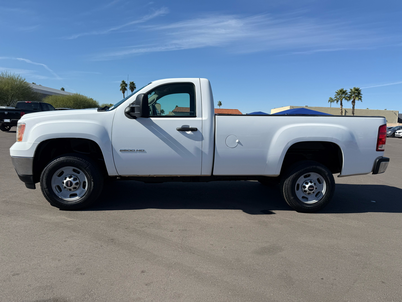 GMC Sierra 2500HD 2WD Reg Cab 142" 2014