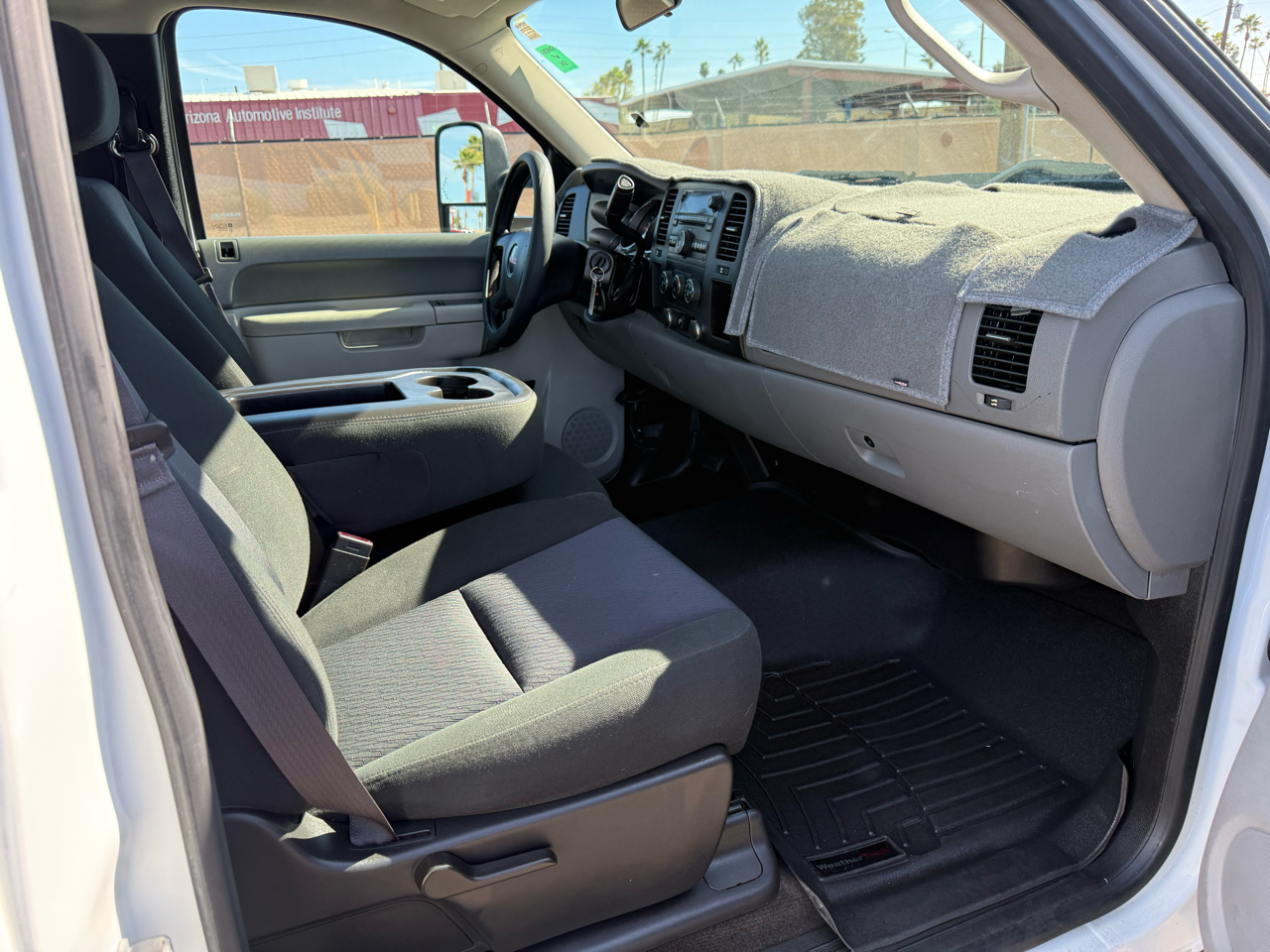 GMC Sierra 2500HD 2WD Reg Cab 142" 2014