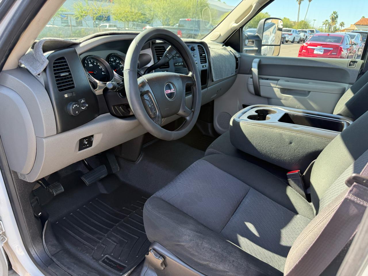 GMC Sierra 2500HD 2WD Reg Cab 142" 2014