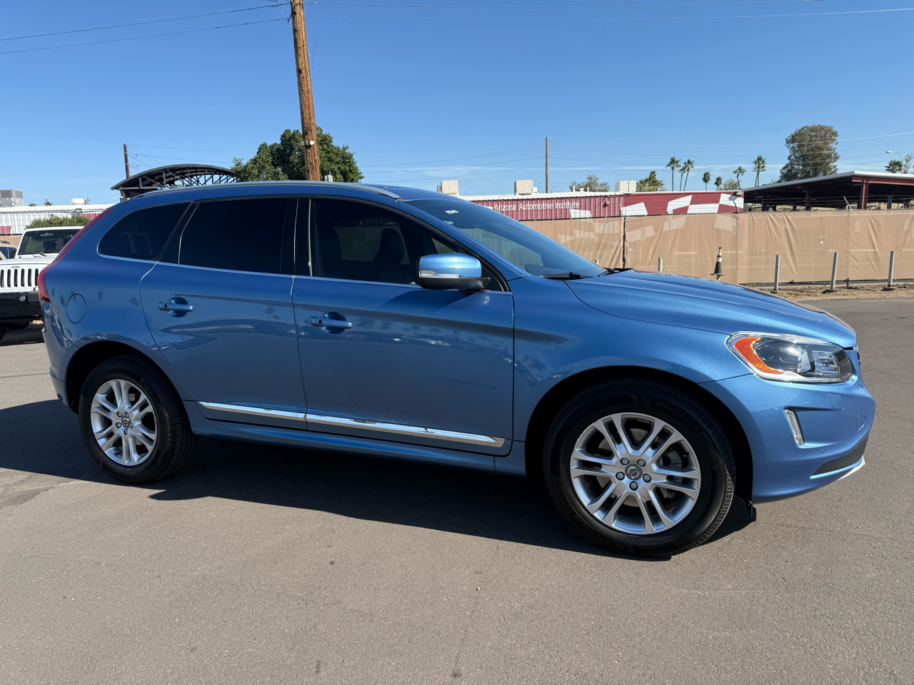 2015 Volvo XC60 T6 Drive-E Platinum FWD