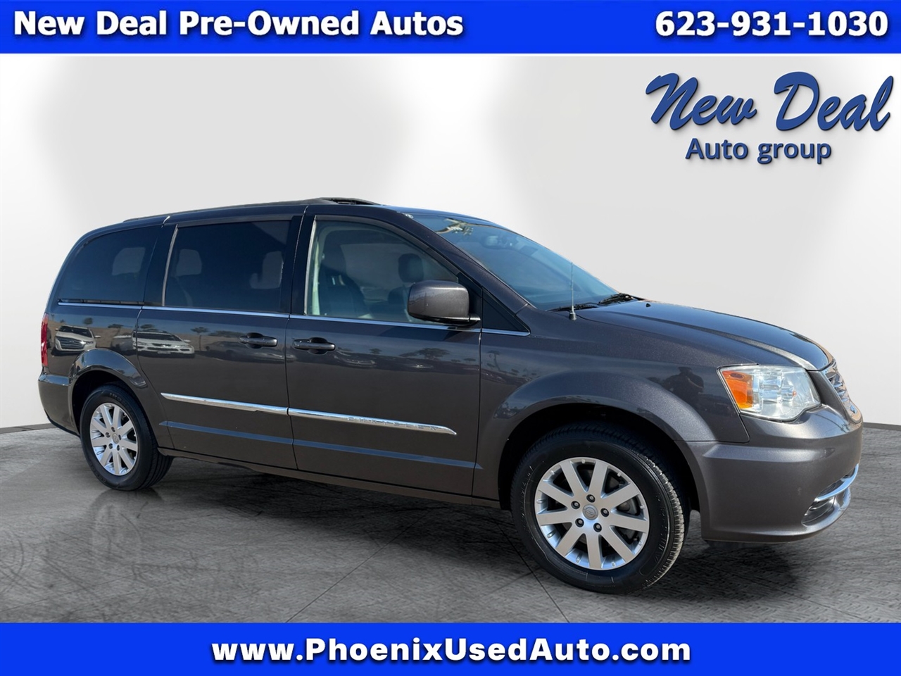 2016 Chrysler Town & Country Touring