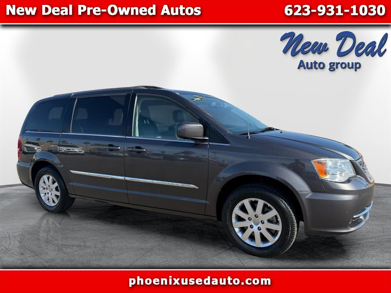 2016 Chrysler Town & Country Touring