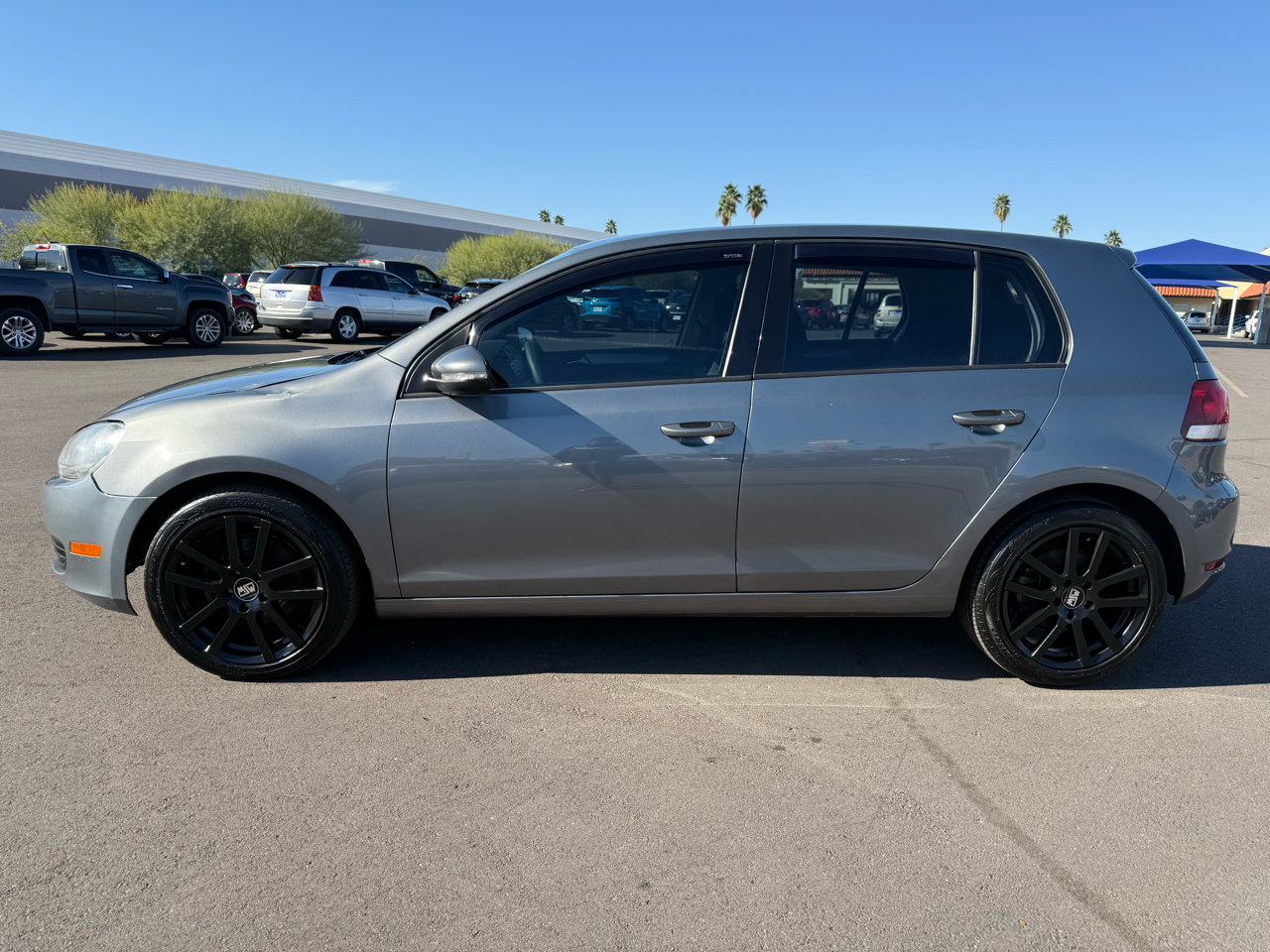 Volkswagen Golf 2.5L 4-Door PZEV 2011