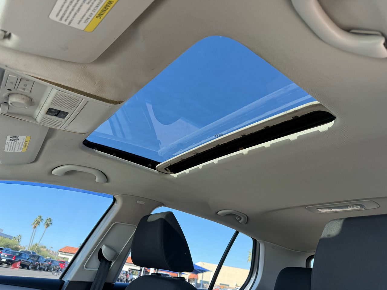 Volkswagen Golf 2.5L 4-Door PZEV 2011