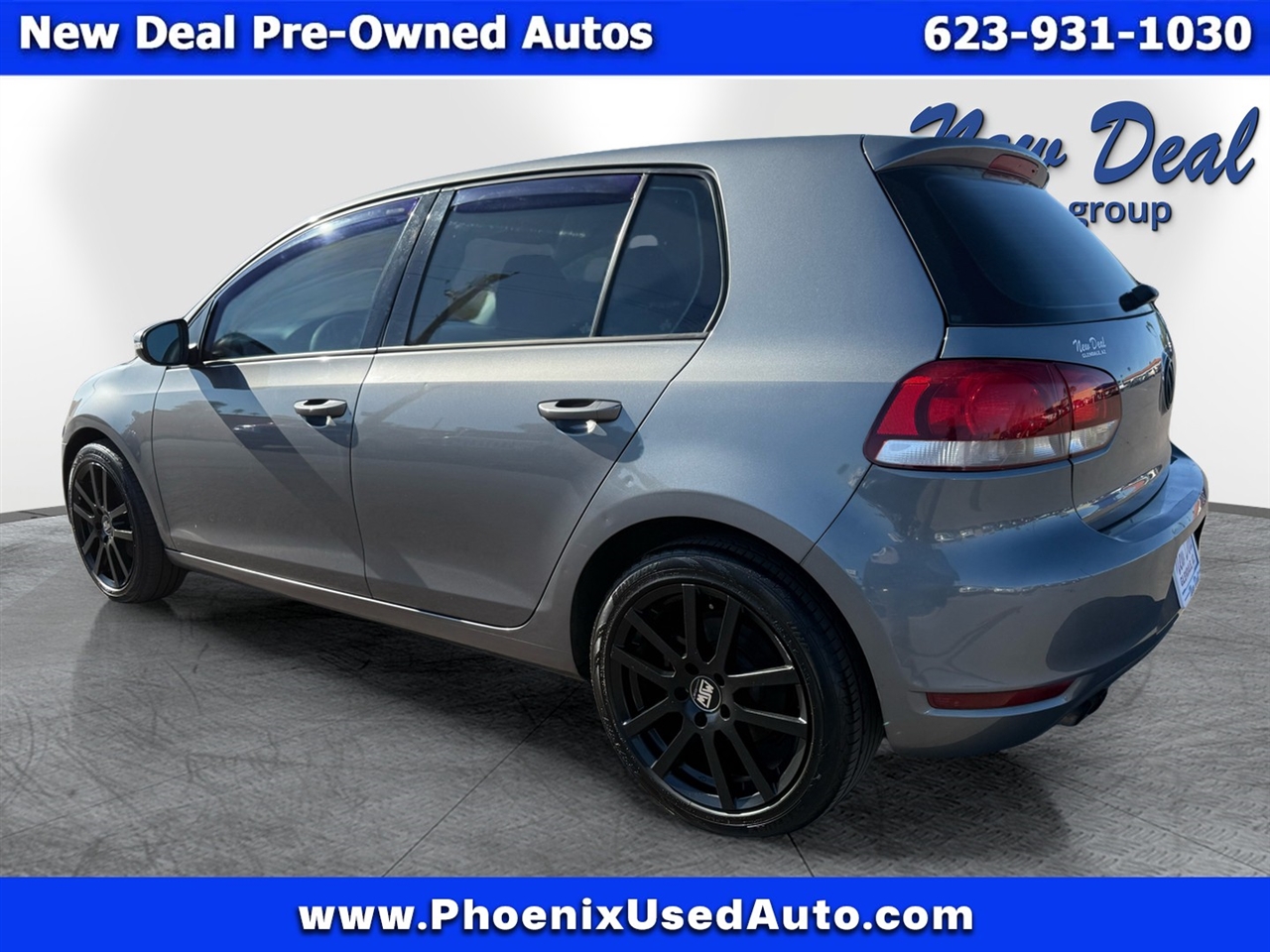 Volkswagen Golf 2.5L 4-Door PZEV 2011