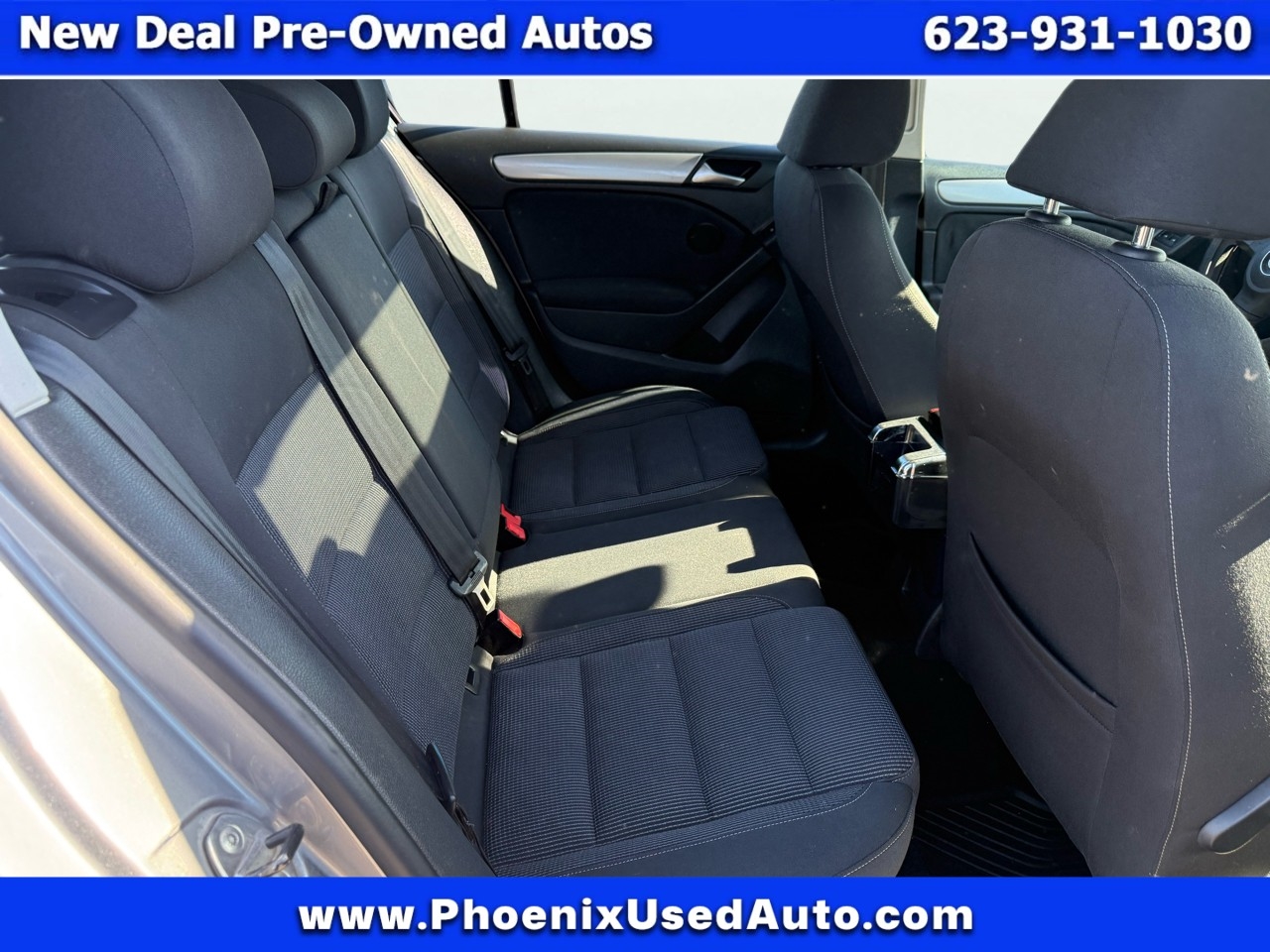 Volkswagen Golf 2.5L 4-Door PZEV 2011