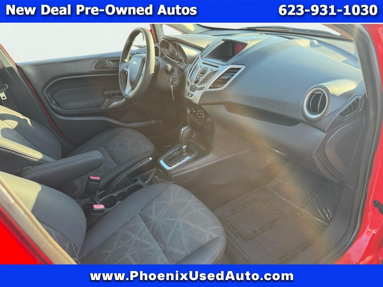 Ford Fiesta SE Hatchback 2012