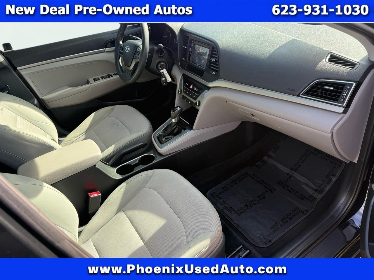 Hyundai Elantra SE 6AT 2017