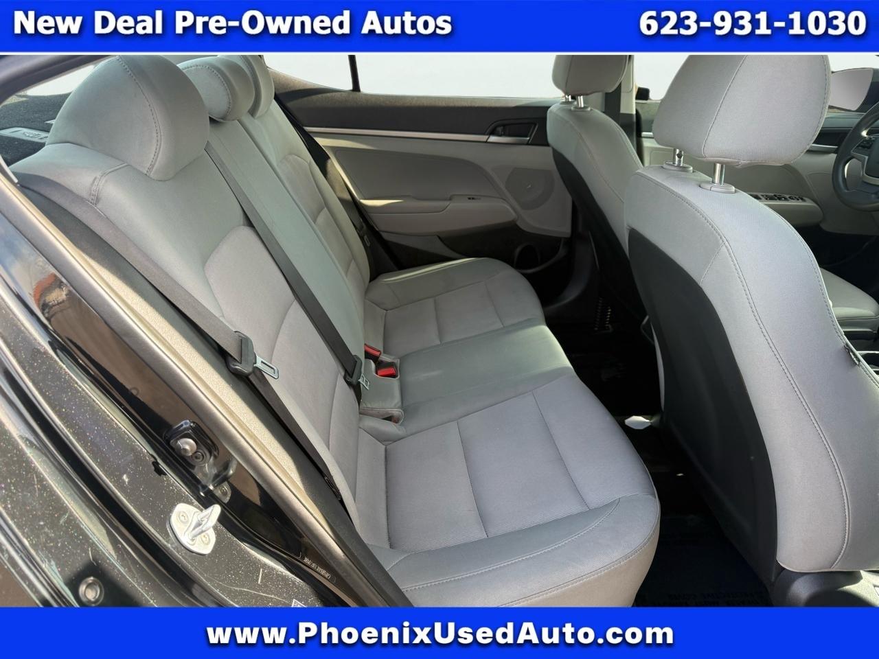 Hyundai Elantra SE 6AT 2017