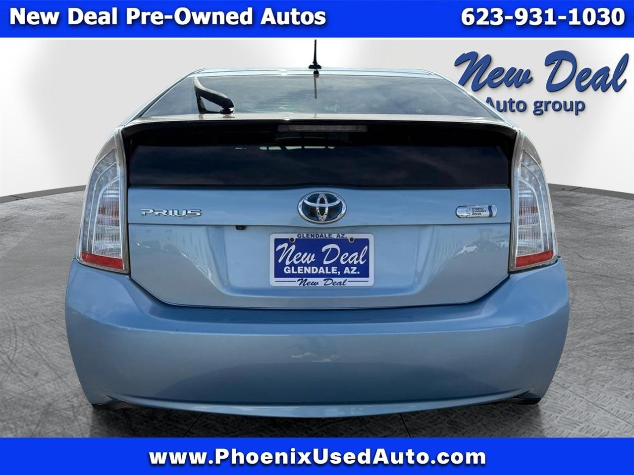 Toyota Prius Plug-In 2012