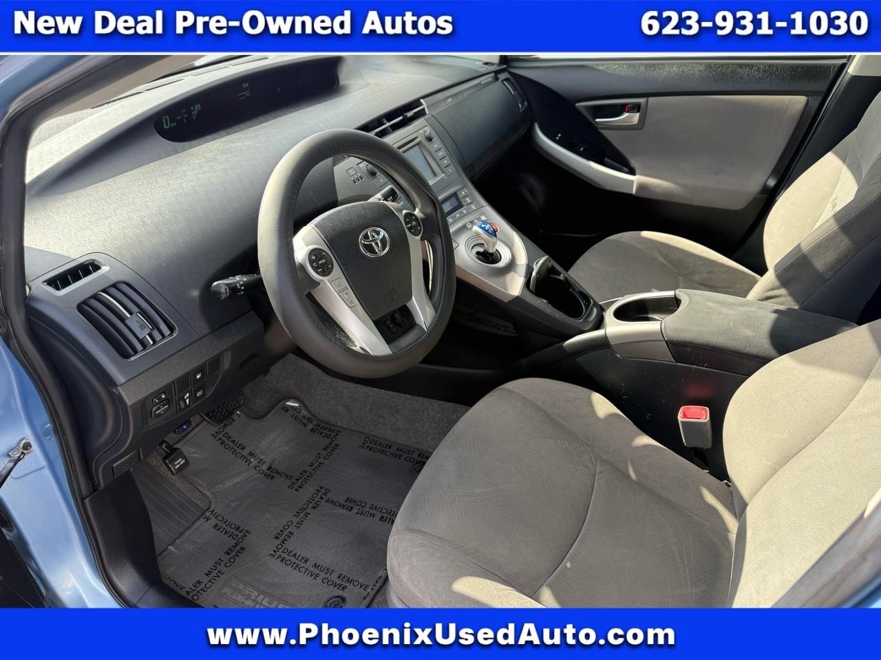 Toyota Prius Plug-In 2012