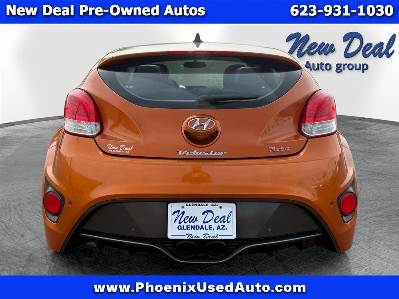 Hyundai Veloster Base 2013