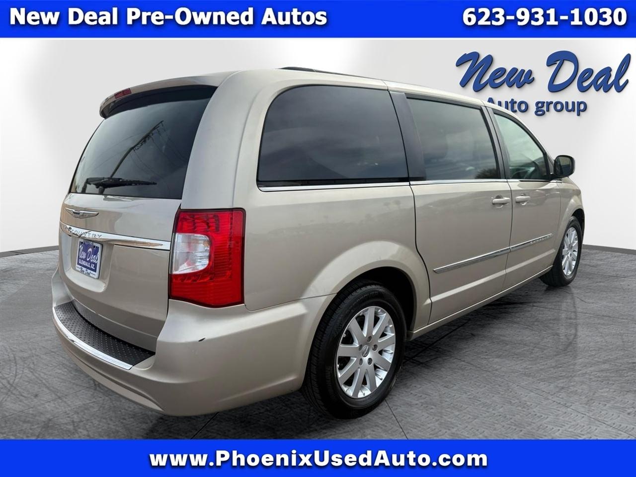 Chrysler Town & Country Touring 2016