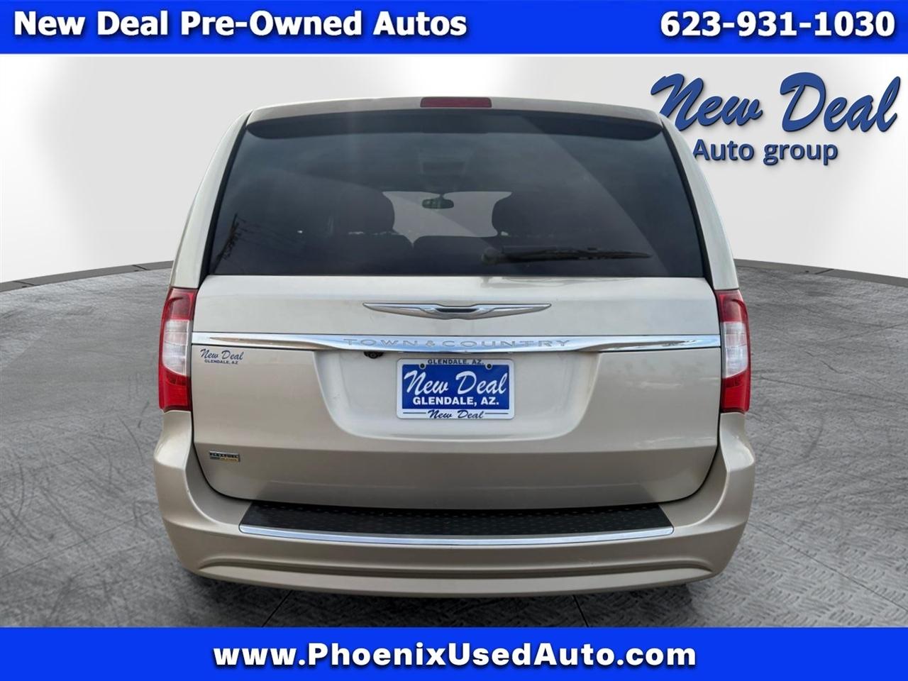 Chrysler Town & Country Touring 2016
