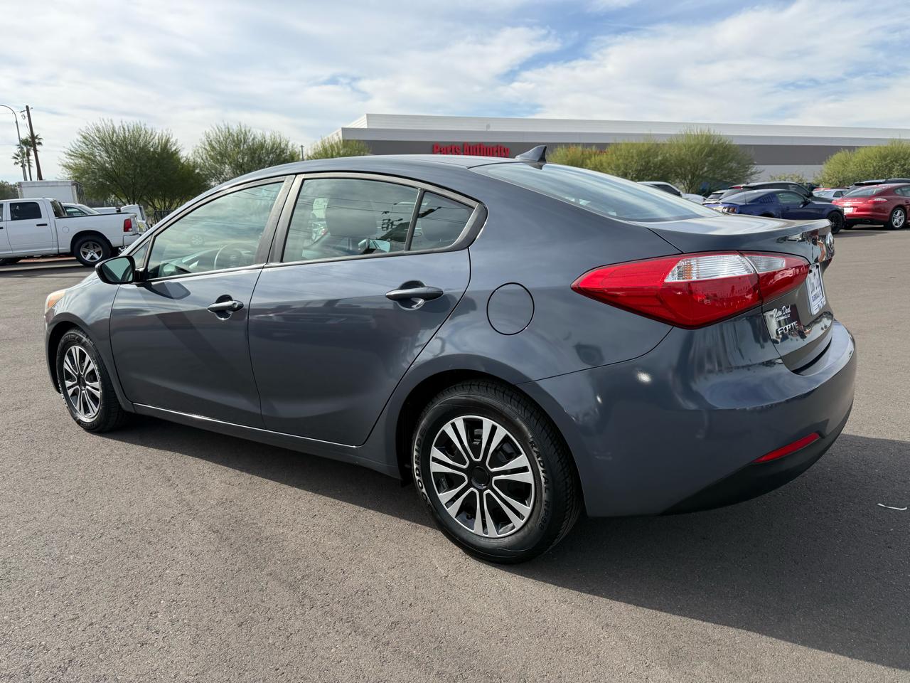 Kia Forte LX w/Popular Package 2016