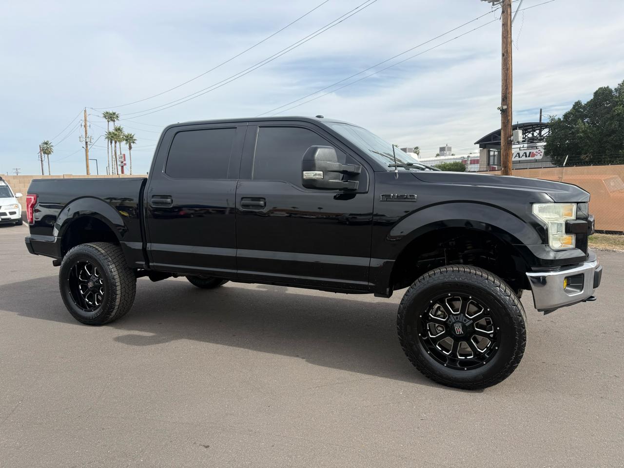 2017 Ford F-150 4WD SuperCrew 139" XL
